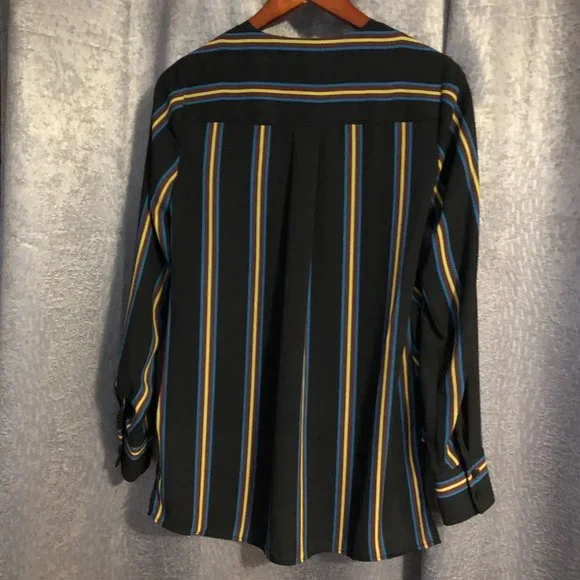 BCBGMaxaria Blouse (XXS) - Picture 3 of 6